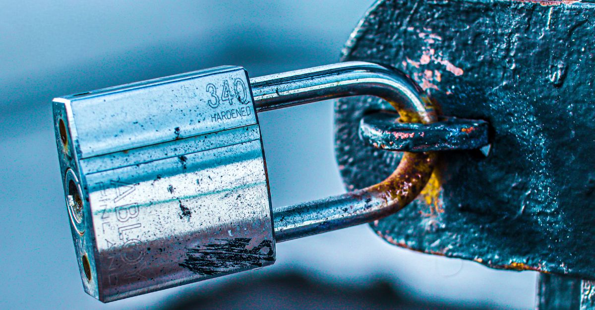 locksmith service technician — King Locksmith NYC